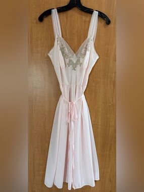 Vintage Van Raalte Nightgown